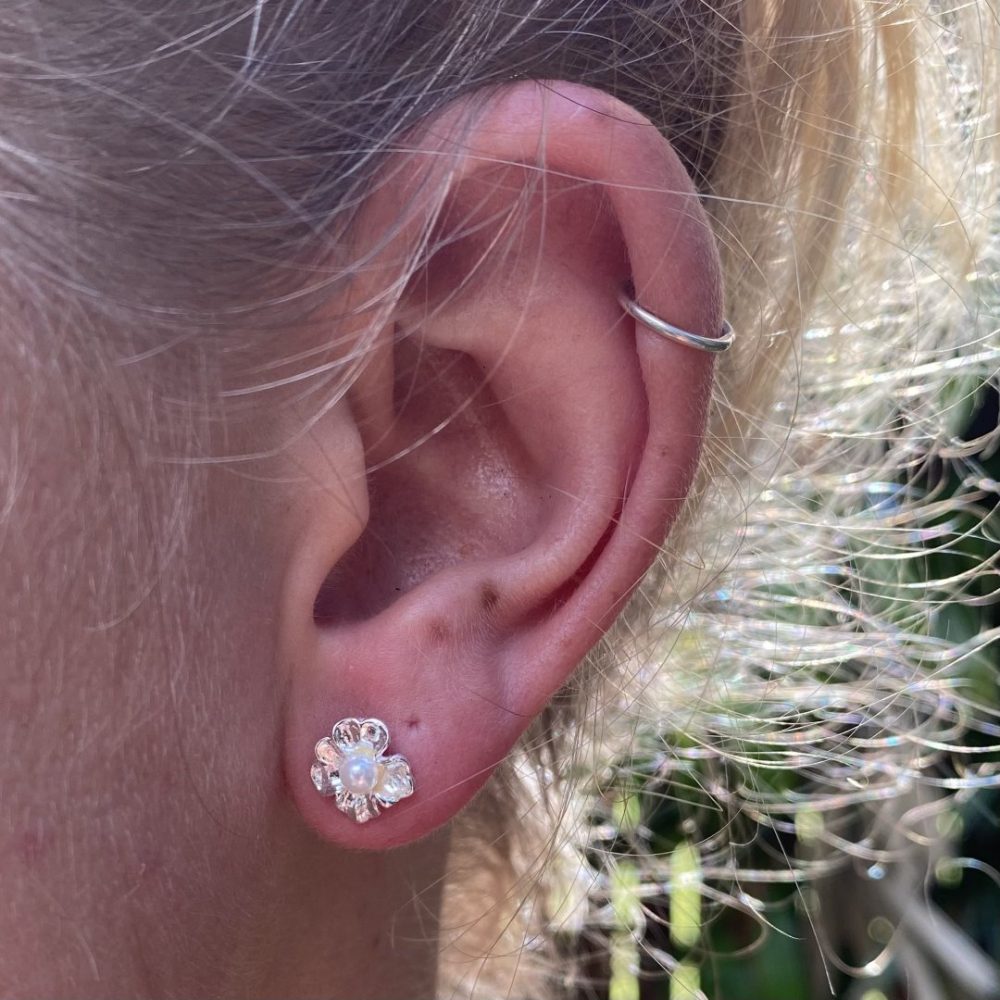 pearl flower earring