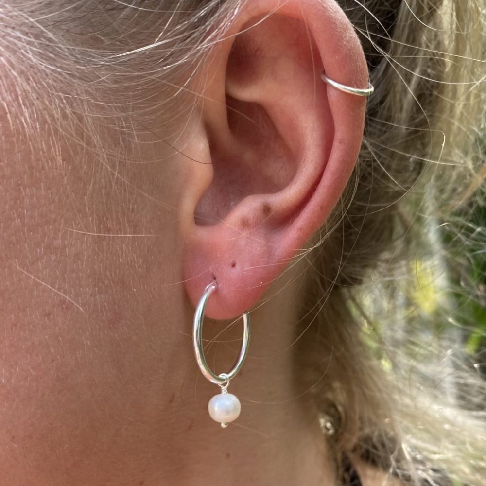 pearl sleeper earrings