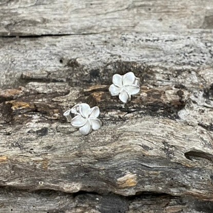 flower earrings