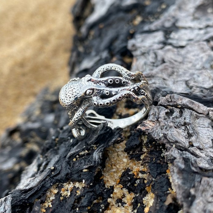 octopus ring