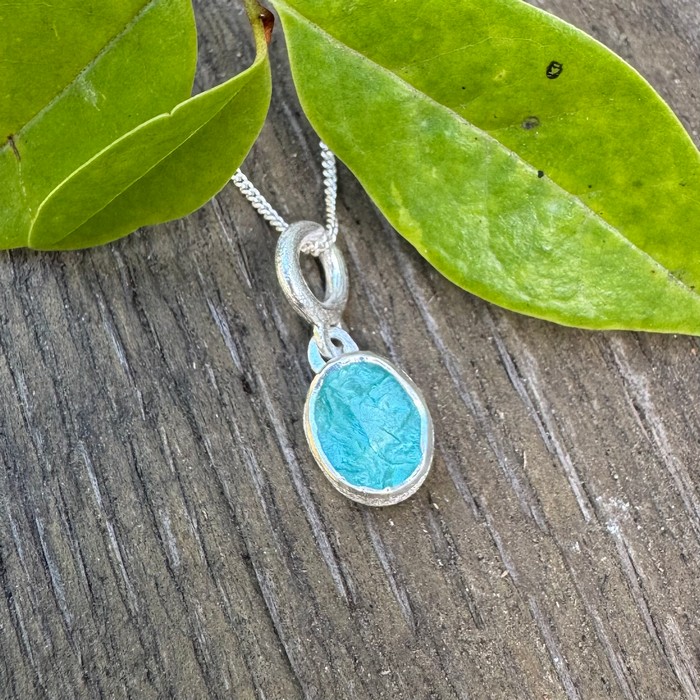 raw apatite pendant